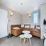 Mobil-home Moderne 3 Chambres, Terrasse, Animaux Admis - Fr-1-361a-97 *