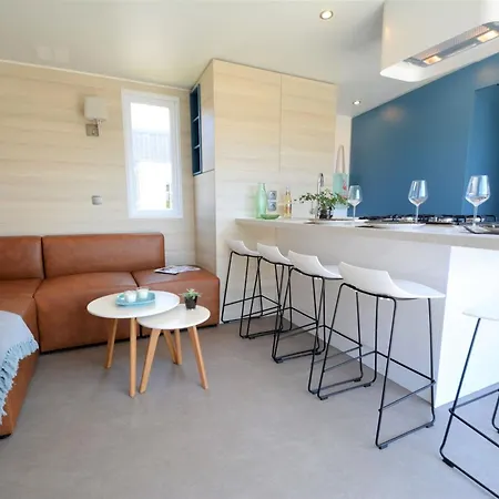 Mobil-home Moderne 3 Chambres, Terrasse, Animaux Admis - Fr-1-361a-97 * Jullouville-les-Pins