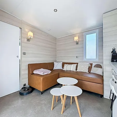 Mobil-home Moderne 3 Chambres, Terrasse, Animaux Admis - Fr-1-361a-97 *