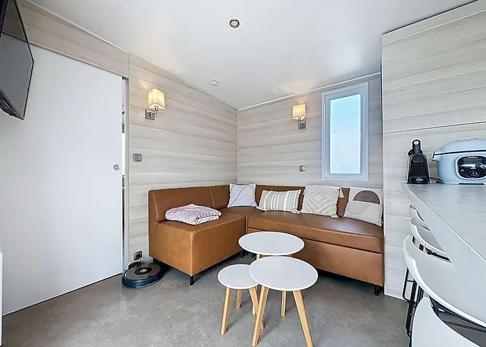 Mobil-home Moderne 3 Chambres, Terrasse, Animaux Admis - Fr-1-361a-97 *